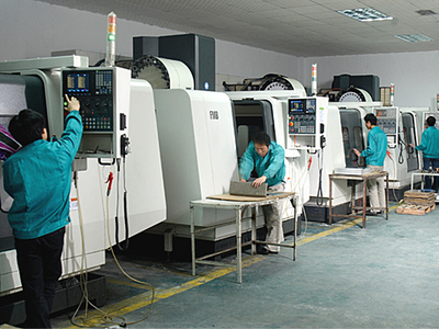 東莞市石排龍泰五金加工店 專注玩具禮品塑膠模具制造，品質與服務的雙重保障